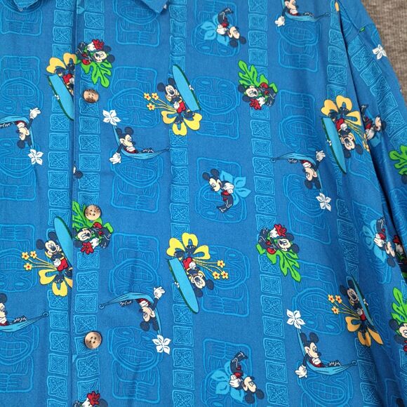 Disney Store Shirt Mens XL Blue Mickey Mouse Hawaiian Tiki Surf Exclusive - Picture 4 of 9